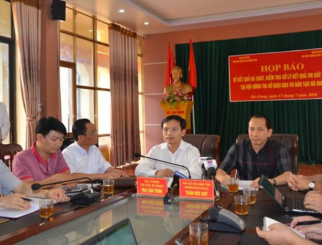 Cần làm rõ động cơ tẩy, xóa điểm của ông Vũ Trọng Lương ảnh 2 Cần làm rõ động cơ tẩy, xóa điểm của ông Vũ Trọng Lương ảnh 2
