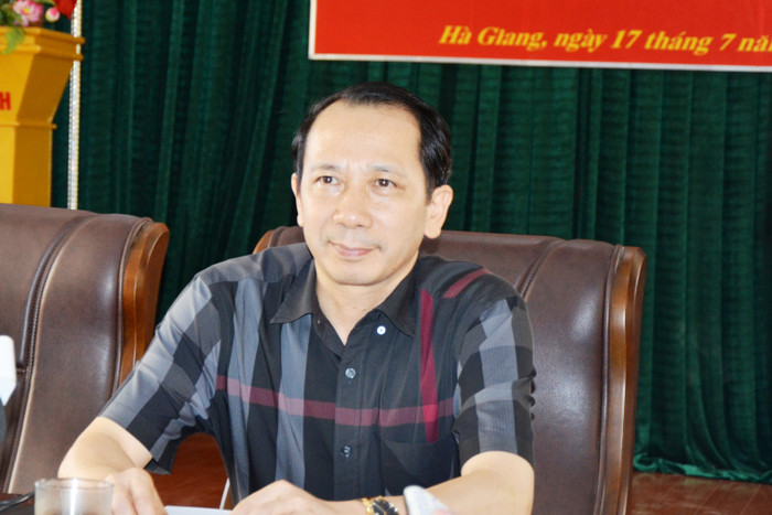 Ông Trần Đức Quý, Phó chủ tịch Ủy ban nhân dân tỉnh Hà Giang cho rằng không có sự phân biệt con lãnh đạo trong xử lý sai phạm (Ảnh: LC) Ông Trần Đức Quý, Phó chủ tịch Ủy ban nhân dân tỉnh Hà Giang cho rằng không có sự phân biệt con lãnh đạo trong xử lý sai phạm (Ảnh: LC)