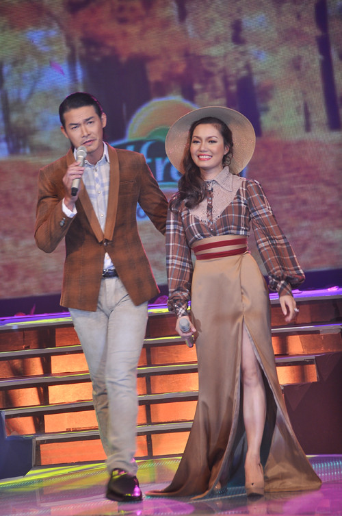 Ngọc Ngoan - Ngọc Anh ngọt ngào như chính khúc "nhạc xưa". Ngọc Ngoan - Ngọc Anh ngọt ngào như chính khúc "nhạc xưa".