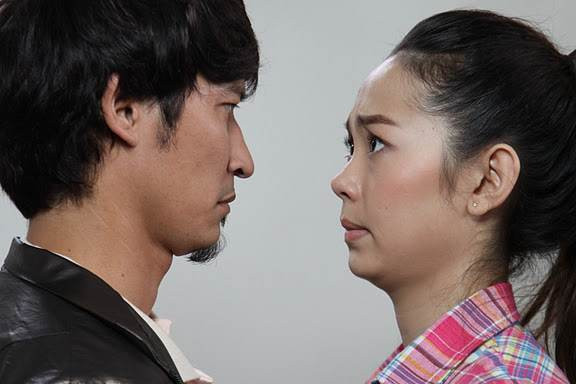 Không đòi được “nợ” của anh chàng Huy Khánh thì lại vướng vào tình yêu với anh chàng này lúc nào không biết.