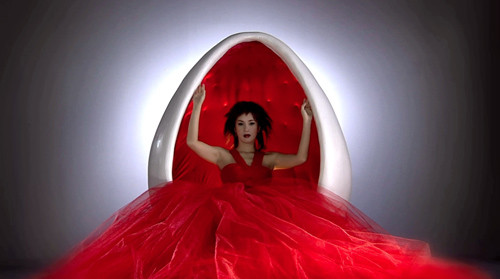 Riêng phần trang phục được Hồng Nhung chuẩn bị vô cùng kĩ lưỡng Riêng phần trang phục được Hồng Nhung chuẩn bị vô cùng kĩ lưỡng