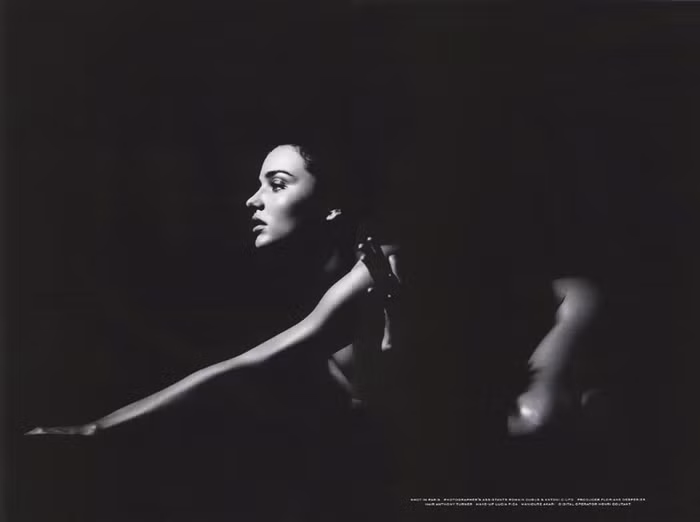 Chỉ chừng 2 tháng sau khi sinh hạ nhóc tỳ Flynn hồi đầu năm nay, Miranda Kerr đã lấy lại vóc dáng tuyệt đẹp của mình nhờ chế độ sinh hoạt và tập luyện khoa học. Chỉ chừng 2 tháng sau khi sinh hạ nhóc tỳ Flynn hồi đầu năm nay, Miranda Kerr đã lấy lại vóc dáng tuyệt đẹp của mình nhờ chế độ sinh hoạt và tập luyện khoa học.