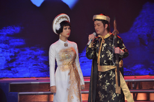 Mr Đàm - Kim Thư đưa khán giả về thời Tiếng trống Mê Linh. Mr Đàm - Kim Thư đưa khán giả về thời Tiếng trống Mê Linh.