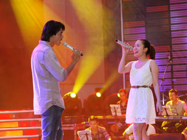 Không đặt nặng việc đoạt ngôi vô địch, nên cả hai xem buổi tổng duyệt cuối cùng không khác so với các buổi tổng duyệt của những tuần trước là mấy. Cặp đôi vẫn nồng nàn, tình tứ và thỉnh thoảng còn cười đùa. Không đặt nặng việc đoạt ngôi vô địch, nên cả hai xem buổi tổng duyệt cuối cùng không khác so với các buổi tổng duyệt của những tuần trước là mấy. Cặp đôi vẫn nồng nàn, tình tứ và thỉnh thoảng còn cười đùa.