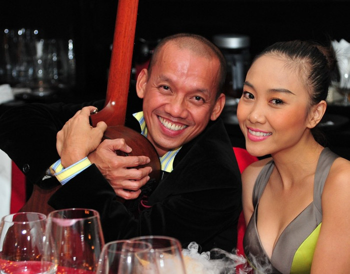 Trong khi người anh Hữu Phú khá "xì tin"… Trong khi người anh Hữu Phú khá "xì tin"…