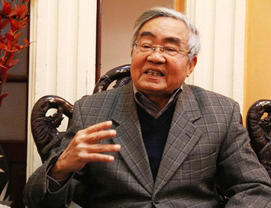 Ông được Nhà nước tặng thưởng Huân chương Độc lập hạng Nhất, Huân chương Lao động hạng Nhất, Huy chương Kháng chiến hạng Nhì. >>Chùm ảnh: Bộ trưởng Phạm Vũ Luận thăm Lớp học Hy vọng >>Những hình ảnh xúc động về "lớp học tật nguyền" của bà lão 80 tuổi >>NHỮNG BỨC ẢNH ĐEN TRẮNG QUÝ HIẾM VỀ HỌC SINH THỜI CHIẾN >>Chùm ảnh: Bộ trưởng Phạm Vũ Luận đánh trống khai giảng năm học mới >>Phát sốt vì 4 nữ giáo viên xinh đẹp >>Hoa khôi ĐH Thương Mại 2012 duyên dáng áo dài Ông được Nhà nước tặng thưởng Huân chương Độc lập hạng Nhất, Huân chương Lao động hạng Nhất, Huy chương Kháng chiến hạng Nhì. >>Chùm ảnh: Bộ trưởng Phạm Vũ Luận thăm Lớp học Hy vọng >>Những hình ảnh xúc động về "lớp học tật nguyền" của bà lão 80 tuổi >>NHỮNG BỨC ẢNH ĐEN TRẮNG QUÝ HIẾM VỀ HỌC SINH THỜI CHIẾN >>Chùm ảnh: Bộ trưởng Phạm Vũ Luận đánh trống khai giảng năm học mới >>Phát sốt vì 4 nữ giáo viên xinh đẹp >>Hoa khôi ĐH Thương Mại 2012 duyên dáng áo dài