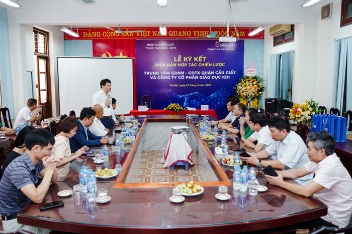 Quang cảnh buổi lễ. Quang cảnh buổi lễ.