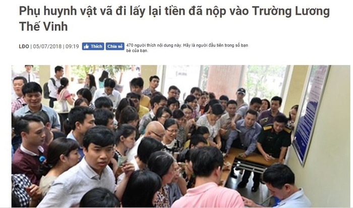 Ảnh chụp màn hình một bài báo dùng ảnh phụ huynh chen chân xếp hàng nộp hồ sơ xin học cho con vào Lương Thế Vinh để minh họa cho cái tít hoàn toàn ngược lại. Ảnh chụp màn hình một bài báo dùng ảnh phụ huynh chen chân xếp hàng nộp hồ sơ xin học cho con vào Lương Thế Vinh để minh họa cho cái tít hoàn toàn ngược lại.