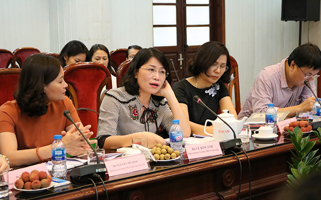 Một số vị hiệu trưởng các trường trung học cơ sở công lập "thí điểm" tuyển sinh song bằng tại Hà Nội năm nay, ảnh: Báo Nhân Dân.