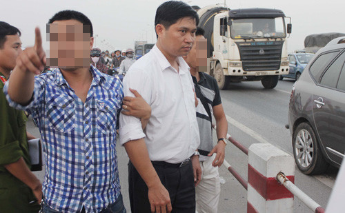 Vụ bác sĩ Tường vứt xác bệnh nhân xuống sông Hồng gây chấn động dư luận thời gian qua