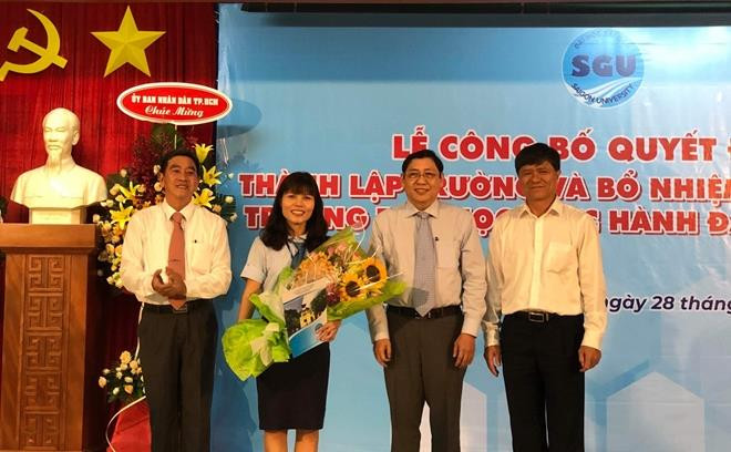 Trường đại học tuyển sinh lớp 1, bóng ma đầu tư ngoài ngành phủ lên giáo dục? Trường đại học tuyển sinh lớp 1, bóng ma đầu tư ngoài ngành phủ lên giáo dục?