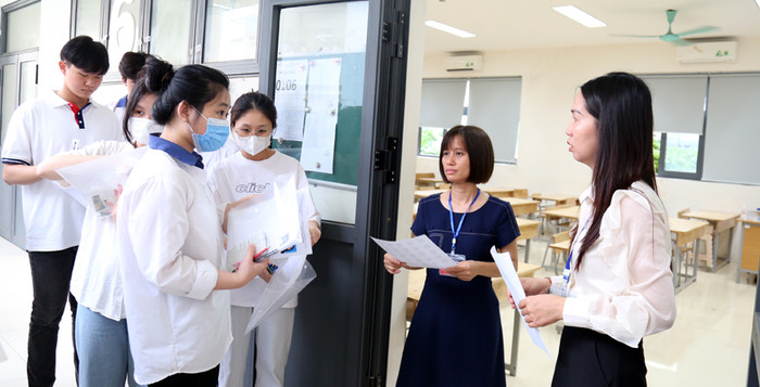 Thí sinh Vĩnh Phúc tham dự kỳ thi tốt nghiệp trung học phổ thông năm 2023. Ảnh: Báo Vĩnh Phúc ngay28.6.2023t5rggbh.jpg