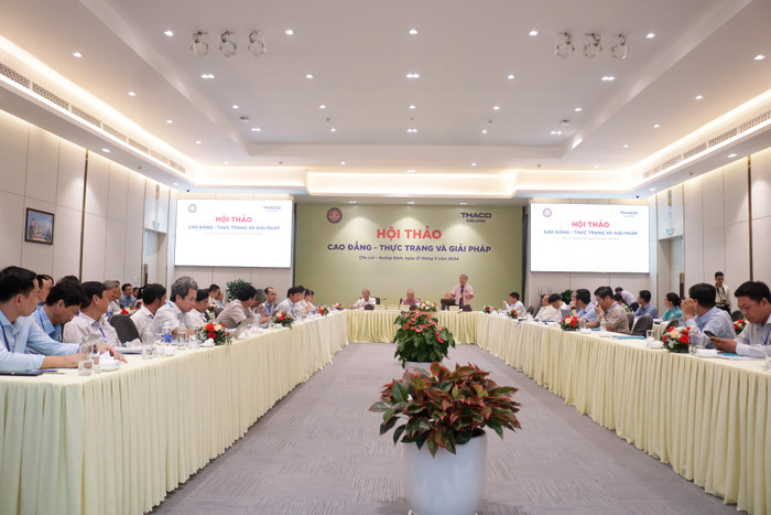 Hội thảo “Cao đẳng: Thực trạng và giải pháp” do Hiệp hội Các trường đại học, cao đẳng Việt Nam phối hợp cùng Trường Cao đẳng THACO tổ chức diễn ra vào cuối tháng 5 vừa qua. gdvn (1).JPG