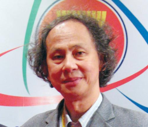 Nhà báo kỳ cựu Thái Lan Kavi Chongkittavorn. Nhà báo kỳ cựu Thái Lan Kavi Chongkittavorn.