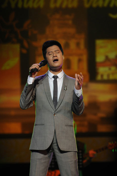 Jenifer xinh đẹp trong vai trò MC