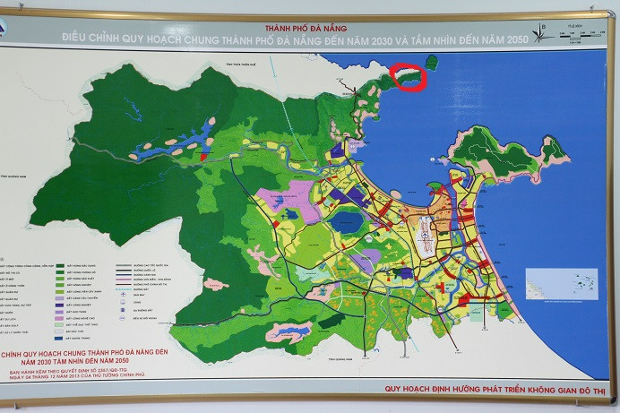 Khu vực được đánh dấu vòng tròn là vùng mà BQL Khu kinh tế Chân Mây - Lăng Cô cấp phép cho dự án khu du lịch nghỉ dưỡng quốc tế World Shine – Huế. Ảnh Thùy Linh Khu vực được đánh dấu vòng tròn là vùng mà BQL Khu kinh tế Chân Mây - Lăng Cô cấp phép cho dự án khu du lịch nghỉ dưỡng quốc tế World Shine – Huế. Ảnh Thùy Linh