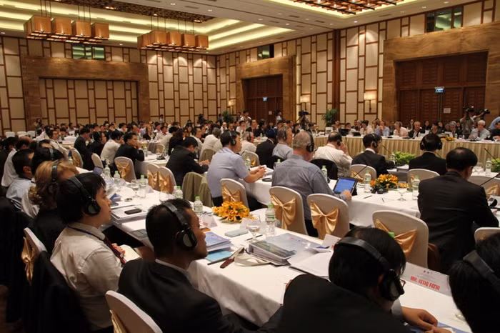 Hội thảo có sự tham gia của hơn 200 chuyên gia, học giả trong nước và quốc tế. Ảnh Thùy Linh