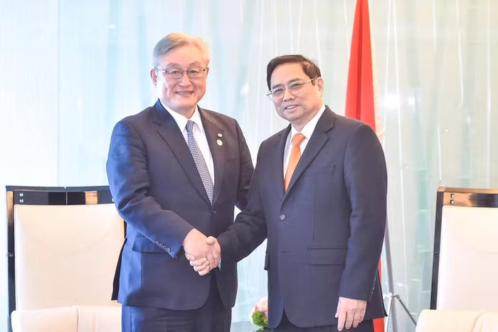 Thủ tướng Phạm Minh Chính cho rằng, Hitachi đã có kinh nghiệm hợp tác với Việt Nam trong nhiều năm; hy vọng trong thời gian tới sẽ mở ra một chương hợp tác mới tại Việt Nam. Ảnh: VGP/Nhật Bắc