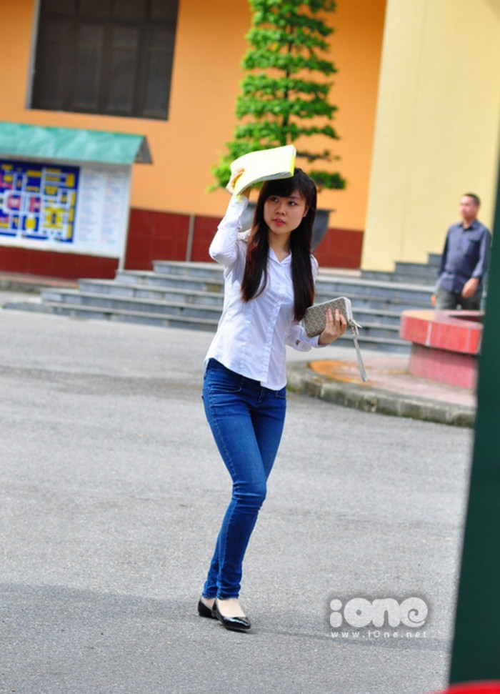 Thí sinh dự thi Học viện Ngoại giao. ĐÁP ÁN CHÍNH THỨC CỦA BỘ GIÁO DỤC: TOÀN BỘ ĐÁP ÁN ĐH KHỐI B 2012 -TOÀN BỘ ĐÁP ÁN ĐH KHỐI A 2012 - TOÀN BỘ ĐÁP ÁN ĐH TOÁN, VĂN KHỐI D 2012 -TOÀN BỘ ĐÁP ÁN ĐH KHỐI C 2012 - ĐÁP ÁN ĐH CÁC MÔN NGOẠI NGỮ KHỐI D 2012