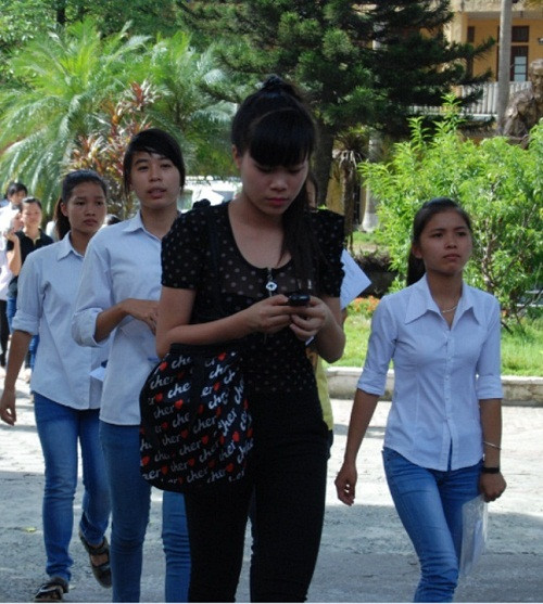 ĐÁP ÁN THI CAO ĐẲNG 2012 CỦA BỘ GIÁO DỤC: ĐÁP ÁN TIẾNG ANH KHỐI A1, D HỆ CAO ĐẲNG 2012 - ĐÁP ÁN MÔN VẬT LÍ KHỐI A, A1 HỆ CAO ĐẲNG 2012 - ĐÁP ÁN MÔN HÓA KHỐI A, B - ĐÁP ÁN MÔN TOÁN KHỐI A, A1, B, D HỆ CAO ĐẲNG 2012 - ĐÁP ÁN MÔN VĂN KHỐI C, D HỆ CAO ĐẲNG 2012 - ĐÁP ÁN TIẾNG TRUNG, PHÁP, NGA HỆ CAO ĐẲNG 2012 ĐÁP ÁN THI CAO ĐẲNG 2012 CỦA BỘ GIÁO DỤC: ĐÁP ÁN TIẾNG ANH KHỐI A1, D HỆ CAO ĐẲNG 2012 - ĐÁP ÁN MÔN VẬT LÍ KHỐI A, A1 HỆ CAO ĐẲNG 2012 - ĐÁP ÁN MÔN HÓA KHỐI A, B - ĐÁP ÁN MÔN TOÁN KHỐI A, A1, B, D HỆ CAO ĐẲNG 2012 - ĐÁP ÁN MÔN VĂN KHỐI C, D HỆ CAO ĐẲNG 2012 - ĐÁP ÁN TIẾNG TRUNG, PHÁP, NGA HỆ CAO ĐẲNG 2012