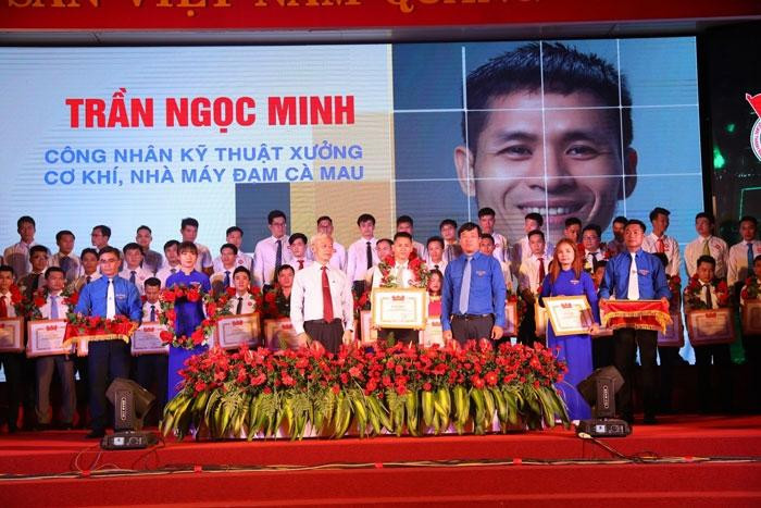 Trần Ngọc Minh được tuyên dương “Người thợ trẻ giỏi” toàn quốc lần XI năm 2020. Ảnh: Tổng cục Giáo dục nghề nghiệp Trần Ngọc Minh được tuyên dương “Người thợ trẻ giỏi” toàn quốc lần XI năm 2020. Ảnh: Tổng cục Giáo dục nghề nghiệp