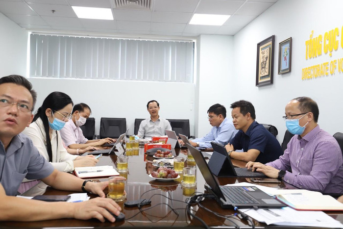 Hội nghị được tổ chức theo hình thức trực tuyến với có sự tham dự của hơn 300 đại biểu đến từ các Sở Lao động, Thương binh và Xã hội, các cơ sở Giáo dục nghề nghiệp, các doanh nghiệp, tập đoàn và các cơ quan truyền thông báo chí. Ảnh: Ban tổ chức Hội nghị được tổ chức theo hình thức trực tuyến với có sự tham dự của hơn 300 đại biểu đến từ các Sở Lao động, Thương binh và Xã hội, các cơ sở Giáo dục nghề nghiệp, các doanh nghiệp, tập đoàn và các cơ quan truyền thông báo chí. Ảnh: Ban tổ chức