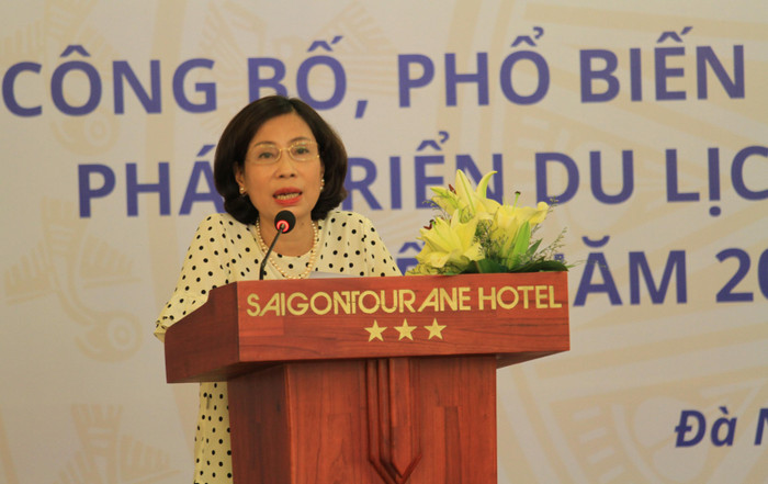 Thứ trưởng Bộ Văn hóa, Thể thao và Du lịch Đặng Thị Bích Liên: "Phấn đấu đến năm 2020 đưa du lịch trở thành ngành kinh tế quan trọng và đến năm 2030 trở thành ngành kinh tế mũi nhọn trong cơ cấu kinh tế Vùng, góp phần khẳng định chủ quyền, quyền chủ quyền quốc gia trên biển và hải đảo Việt Nam". Ảnh Thùy Linh Thứ trưởng Bộ Văn hóa, Thể thao và Du lịch Đặng Thị Bích Liên: "Phấn đấu đến năm 2020 đưa du lịch trở thành ngành kinh tế quan trọng và đến năm 2030 trở thành ngành kinh tế mũi nhọn trong cơ cấu kinh tế Vùng, góp phần khẳng định chủ quyền, quyền chủ quyền quốc gia trên biển và hải đảo Việt Nam". Ảnh Thùy Linh