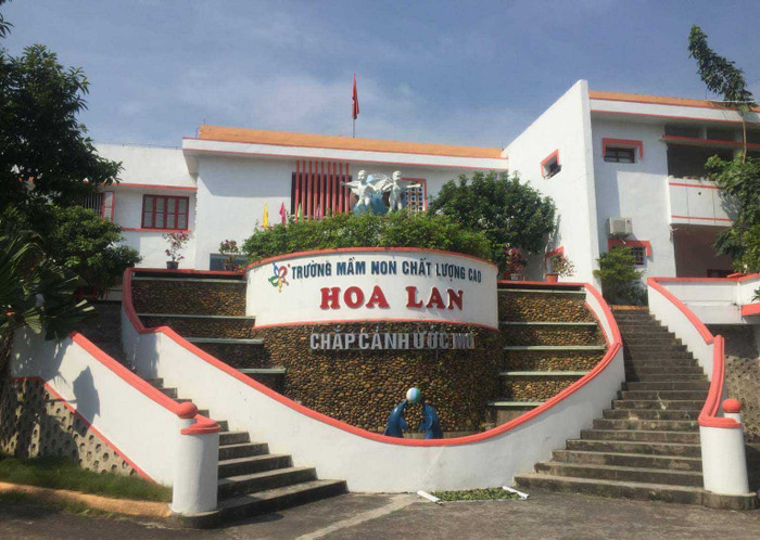 Trường mầm non Hoa Lan cho rằng ra thông báo phạt vì một số phụ huynh chậm nộp tiền. Ảnh: Đ.T