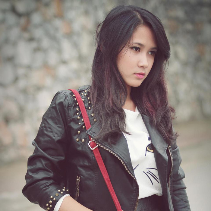 Đào Phương Thảo biến hóa trong style cá tính. >>Những mỹ nhân từng học tại trường "nhà giàu" RMIT >>Miss ĐH Sư phạm Hà Nội diện áo dài cực xinh >> Phát sốt vì 4 nữ giáo viên xinh đẹp >>Hoa khôi ĐH Thương Mại 2012 duyên dáng áo dài >>Những hotgirl xinh đẹp làm "điên đảo" cư dân mạng (P8) >>Midu, Hà Min, Linh Hàn đọ dáng "nóng bỏng" >>Ngắm vẻ đẹp kiêu sa của Á hậu Hoàng Anh >>PHÁT SỐT VÌ NỮ THẠC SĨ ĐẸP NHẤT TRUNG QUỐC AI ĐẸP HƠN HOTGIRL KIM PHƯỢNG? >>Phát sốt vì nữ sinh Trung Quốc đẹp như siêu mẫu Đào Phương Thảo biến hóa trong style cá tính. >>Những mỹ nhân từng học tại trường "nhà giàu" RMIT >>Miss ĐH Sư phạm Hà Nội diện áo dài cực xinh >> Phát sốt vì 4 nữ giáo viên xinh đẹp >>Hoa khôi ĐH Thương Mại 2012 duyên dáng áo dài >>Những hotgirl xinh đẹp làm "điên đảo" cư dân mạng (P8) >>Midu, Hà Min, Linh Hàn đọ dáng "nóng bỏng" >>Ngắm vẻ đẹp kiêu sa của Á hậu Hoàng Anh >>PHÁT SỐT VÌ NỮ THẠC SĨ ĐẸP NHẤT TRUNG QUỐC AI ĐẸP HƠN HOTGIRL KIM PHƯỢNG? >>Phát sốt vì nữ sinh Trung Quốc đẹp như siêu mẫu