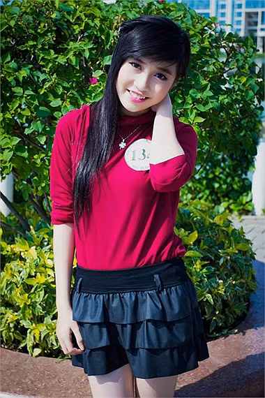 Trước khi bước vào đêm chung kết, các thí sinh đã có những buổi học về kỹ năng giao tiếp, ứng xử và làm chủ sân khấu với chuyên gia tâm lý. >> 12 NỮ SINH ĐẸP NHẤT TRƯỜNG PTTH VIỆT ĐỨC >> Hotgirl Hà Lade gợi cảm chào ngày mới >>Miss ĐH Sư phạm Hà Nội diện áo dài cực xinh >> Phát sốt vì 4 nữ giáo viên xinh đẹp >>Hoa khôi ĐH Thương Mại 2012 duyên dáng áo dài >>Những hotgirl xinh đẹp làm "điên đảo" cư dân mạng (P8) >>Midu, Hà Min, Linh Hàn đọ dáng "nóng bỏng" >>Ngắm vẻ đẹp kiêu sa của Á hậu Hoàng Anh