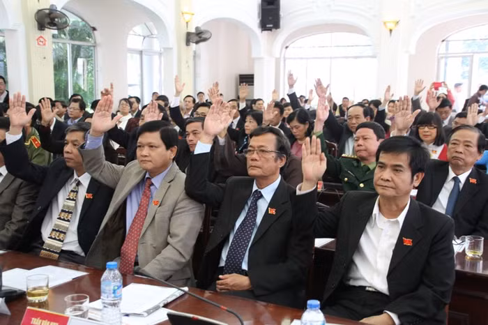 100% đại biểu có mặt tại kỳ họp bầu ông Huỳnh Đức Thơ làm Chủ tịch UBND TP Đà Nẵng nhiệm kỳ 2011-2016. Ảnh Thùy Linh 100% đại biểu có mặt tại kỳ họp bầu ông Huỳnh Đức Thơ làm Chủ tịch UBND TP Đà Nẵng nhiệm kỳ 2011-2016. Ảnh Thùy Linh