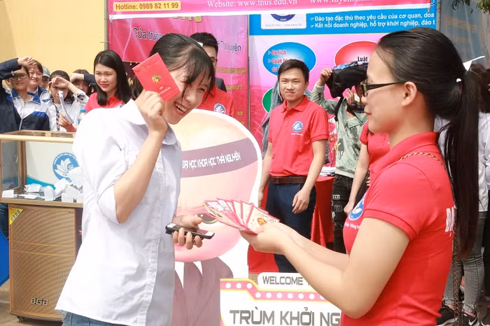 Hoạt động tư vấn tuyển sinh của Đại học Khoa Học Thái Nguyên (Ảnh: http://tnus.edu.vn)