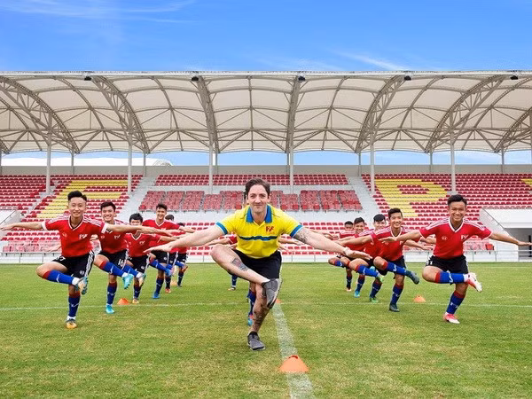 Quả ngọt của đội tuyển Việt Nam thu hái từ việc đào tạo những cá thể bóng đá tử tế. (Ảnh: Trung tâm PVF)