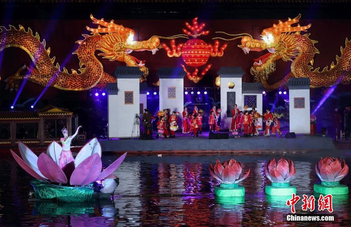 Lễ hội hoa đăng. Lễ hội hoa đăng.