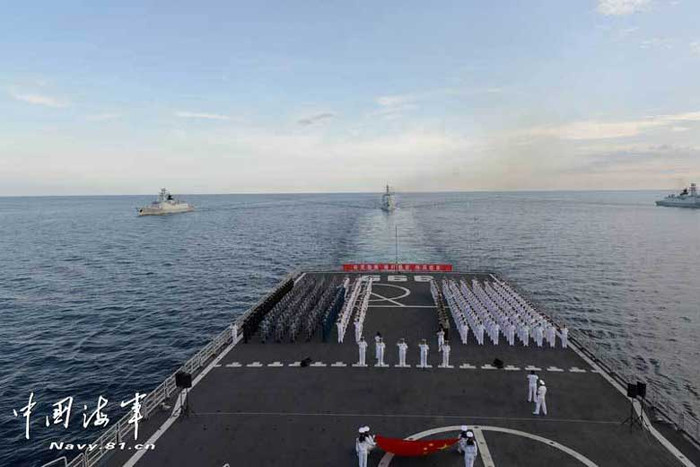 Hạm đội Nam Hải điều chiến hạm ra bãi James cực nam quần đảo Trường Sa (thuộc chủ quyền Việt Nam) cách bờ biển Malaysia 80 km để chào cờ, yêu sách "chủ quyền".