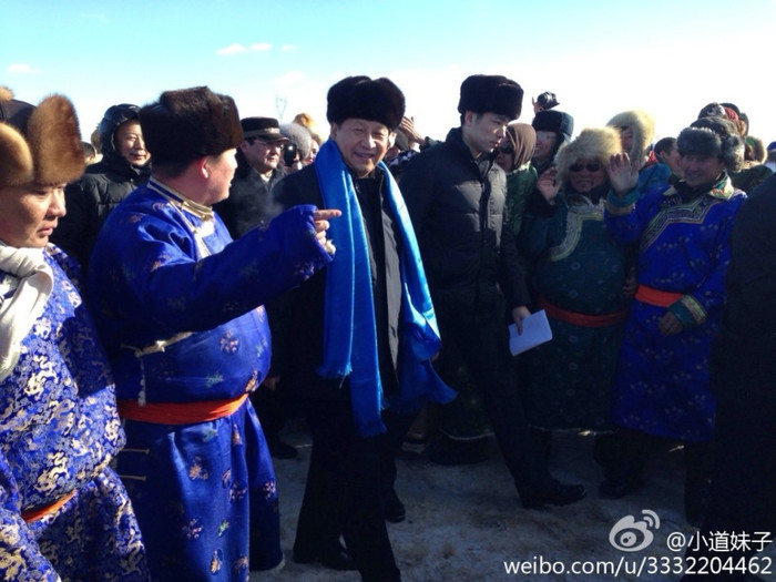 Dân khu tự trị Nội Mông cổ đón Tập Cận Bình.