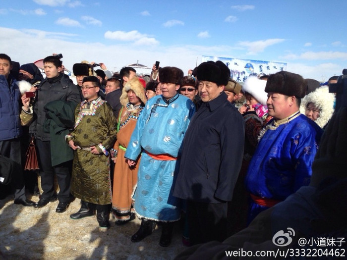 Ông Bình tham gia lễ khai mạc, xem đua ngựa, xem biểu diễn văn nghệ tại khu tự trị Nội Mông.