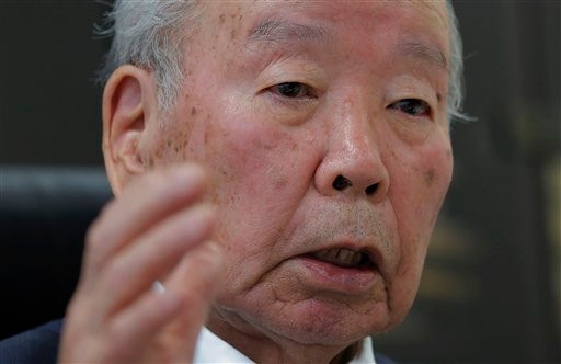 Ông Nobuo Ishihara, cựu Phó Tổng thư ký Nội các Nhật Bản kiêm trưởng đoàn đàm phán đi Trung Quốc tháng 5/2010. Ông Nobuo Ishihara, cựu Phó Tổng thư ký Nội các Nhật Bản kiêm trưởng đoàn đàm phán đi Trung Quốc tháng 5/2010.
