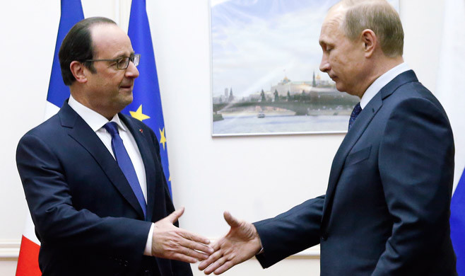 Tổng thống Pháp Francois Hollande và Tổng thống Nga Vladimir Putin. Tổng thống Pháp Francois Hollande và Tổng thống Nga Vladimir Putin.