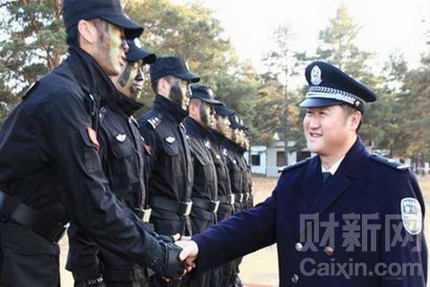 Cốc Nguyên Húc úy lạo lực lượng chống khủng bố Hắc Long Giang.