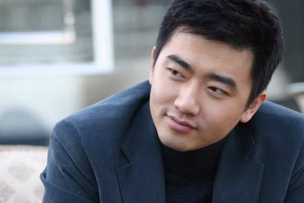 Nhuế Thành Cương hiện cũng đang "mất tích" khỏi giới truyền thông.