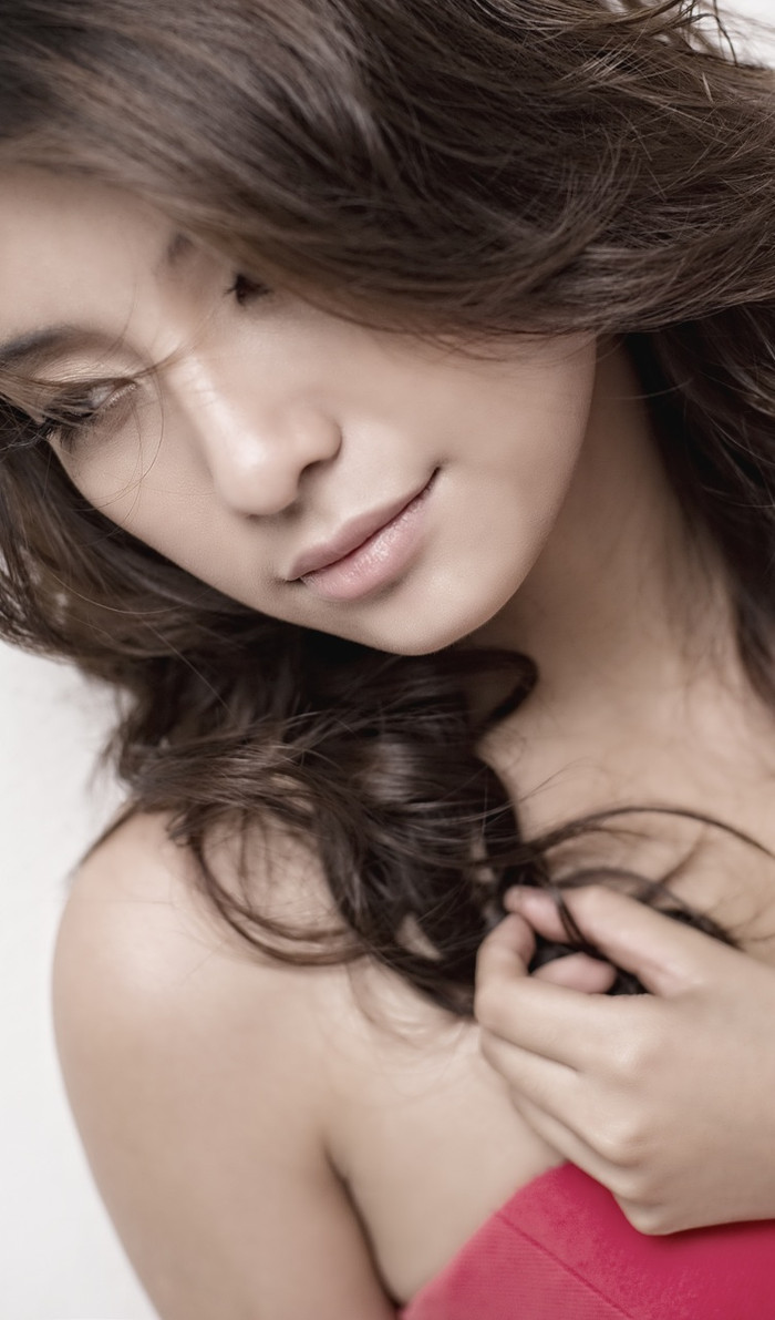 Như Quỳnh gọi ca sĩ Lam Trường bằng chú. Có một cá tính độc lập, cô gái này rất sợ “núp bong” ông chú nổi tiếng của mình.