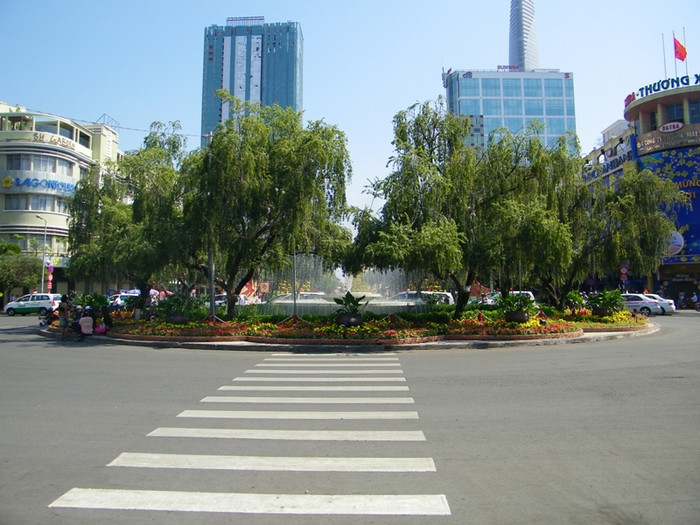Màu xanh mùa xuân tại trung tâm TP. Màu xanh mùa xuân tại trung tâm TP.