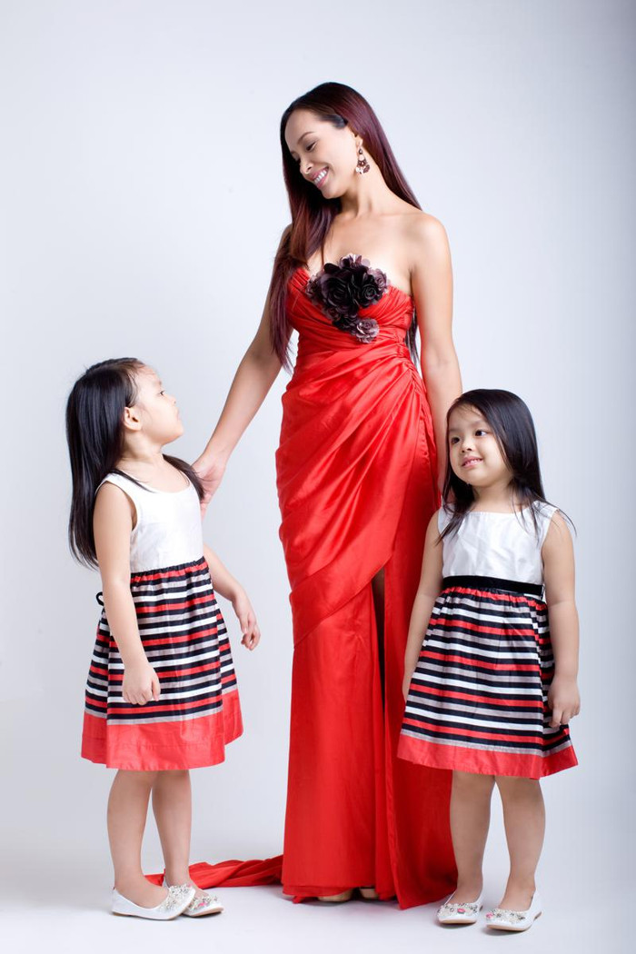 Hai “công chúa" của vợ chồng Thuý Hạnh là Gia Hân và Gia An.