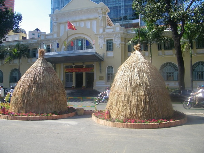 Những ụ rơm sau mùa gặt bội thu… Những ụ rơm sau mùa gặt bội thu…