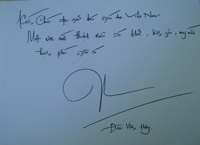 Và đây là những lời chúc xuân đầy ý nghĩa của “ông hoàng nhạc Việt” gửi độc giả báo điện tử Giáo dục Việt Nam. Nét chữ của Mr Đàm có thể nói đẹp tựa như thư pháp. Và đây là những lời chúc xuân đầy ý nghĩa của “ông hoàng nhạc Việt” gửi độc giả báo điện tử Giáo dục Việt Nam. Nét chữ của Mr Đàm có thể nói đẹp tựa như thư pháp.