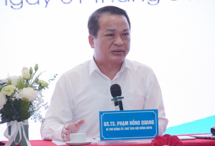 Giáo sư Phạm Hồng Quang - Chủ tịch Hội đồng Đại học Thái Nguyên Giáo sư Phạm Hồng Quang - Chủ tịch Hội đồng Đại học Thái Nguyên