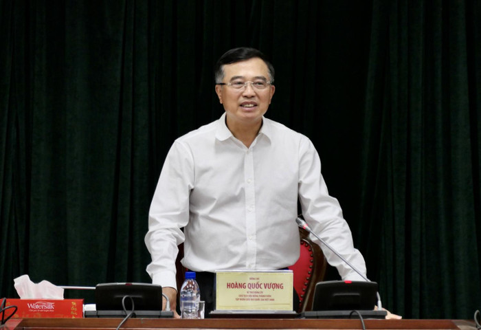 Chủ tịch Hội đồng thành viên Petrovietnam Hoàng Quốc Vượng kết luận giao ban công trường NMNĐ Thái Bình 2. Chủ tịch Hội đồng thành viên Petrovietnam Hoàng Quốc Vượng kết luận giao ban công trường NMNĐ Thái Bình 2.