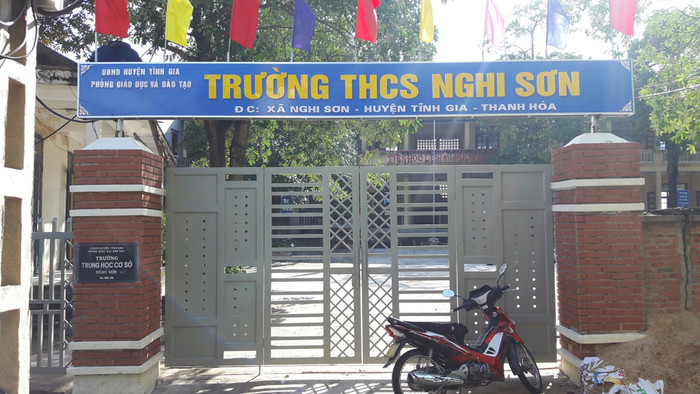 Trường Trung học cơ sở Nghi Sơn nơi thí sinh H.T.H giảng dạy từ từ tháng 01/2014 đến tháng 5/2017. Ảnh trường Nghi Sơn. Trường Trung học cơ sở Nghi Sơn nơi thí sinh H.T.H giảng dạy từ từ tháng 01/2014 đến tháng 5/2017. Ảnh trường Nghi Sơn.