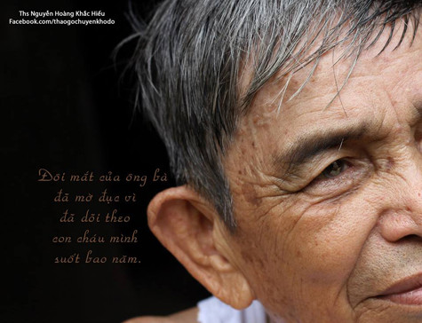 Nhưng ngược lại, họ là những người dễ bị tuổi trẻ lãng quên và bỏ rơi nhiều nhất. Nhưng ngược lại, họ là những người dễ bị tuổi trẻ lãng quên và bỏ rơi nhiều nhất.